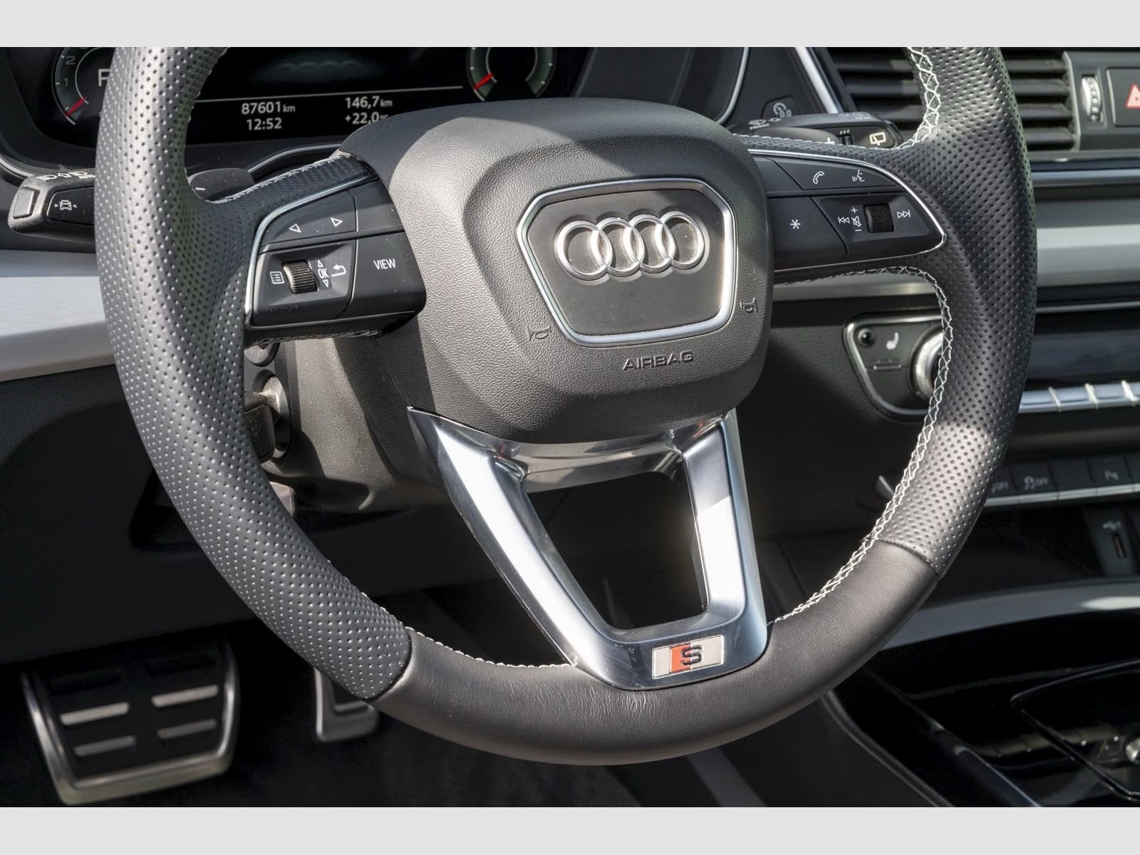 Audi Q5 40 TFSI quattro S line – fotka 8