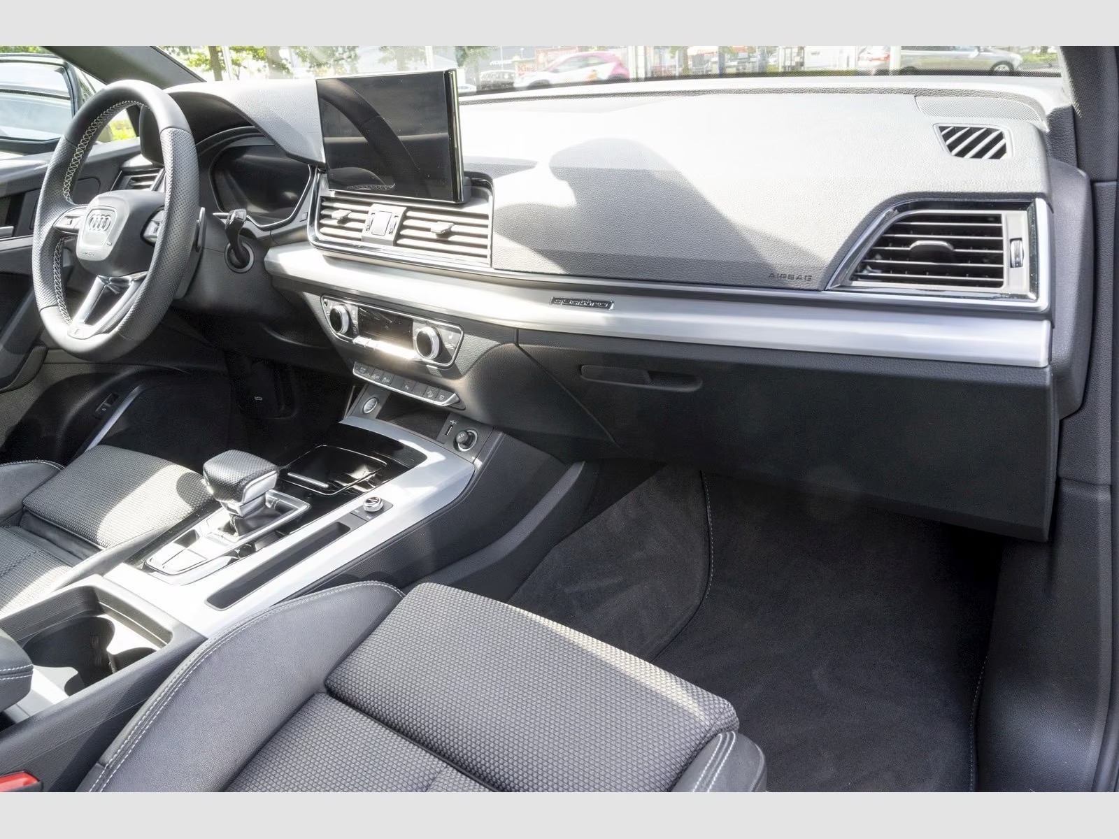 Audi Q5 40 TFSI quattro S line – fotka 10