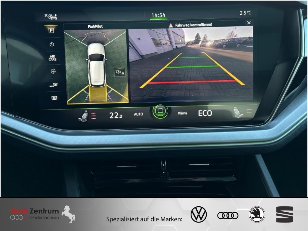 Volkswagen Touareg 3.0 V6 e-Hybrid Elegance – fotka 21