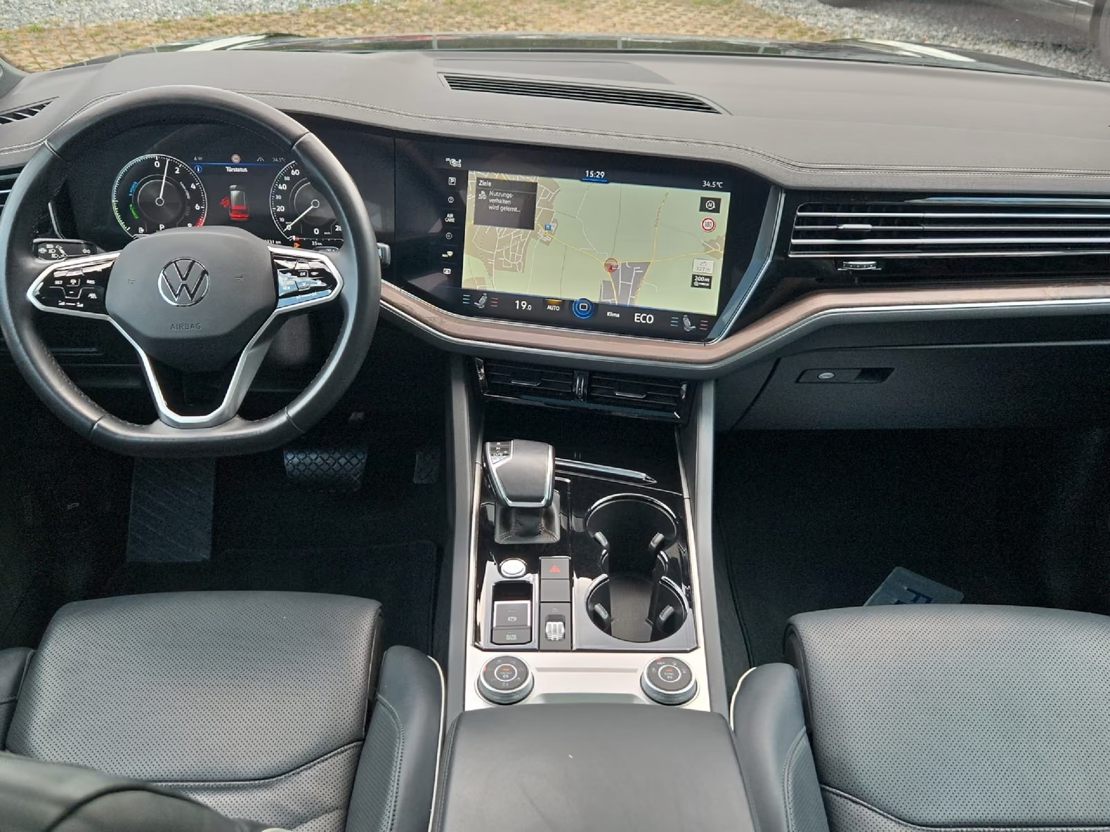 Volkswagen Touareg TSI 280 kW eHybrid – fotka 5