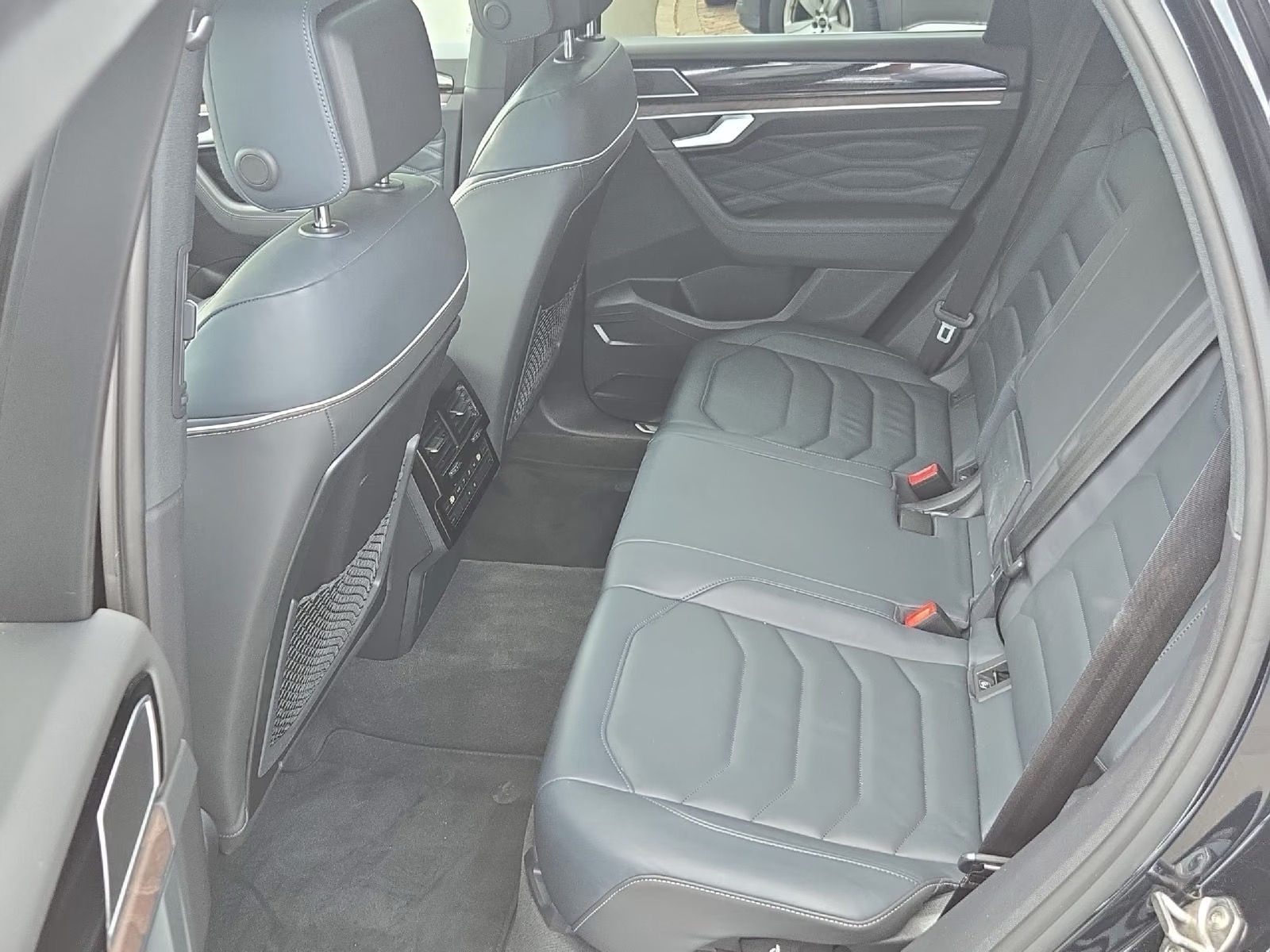 Volkswagen Touareg TSI 280 kW eHybrid – fotka 11