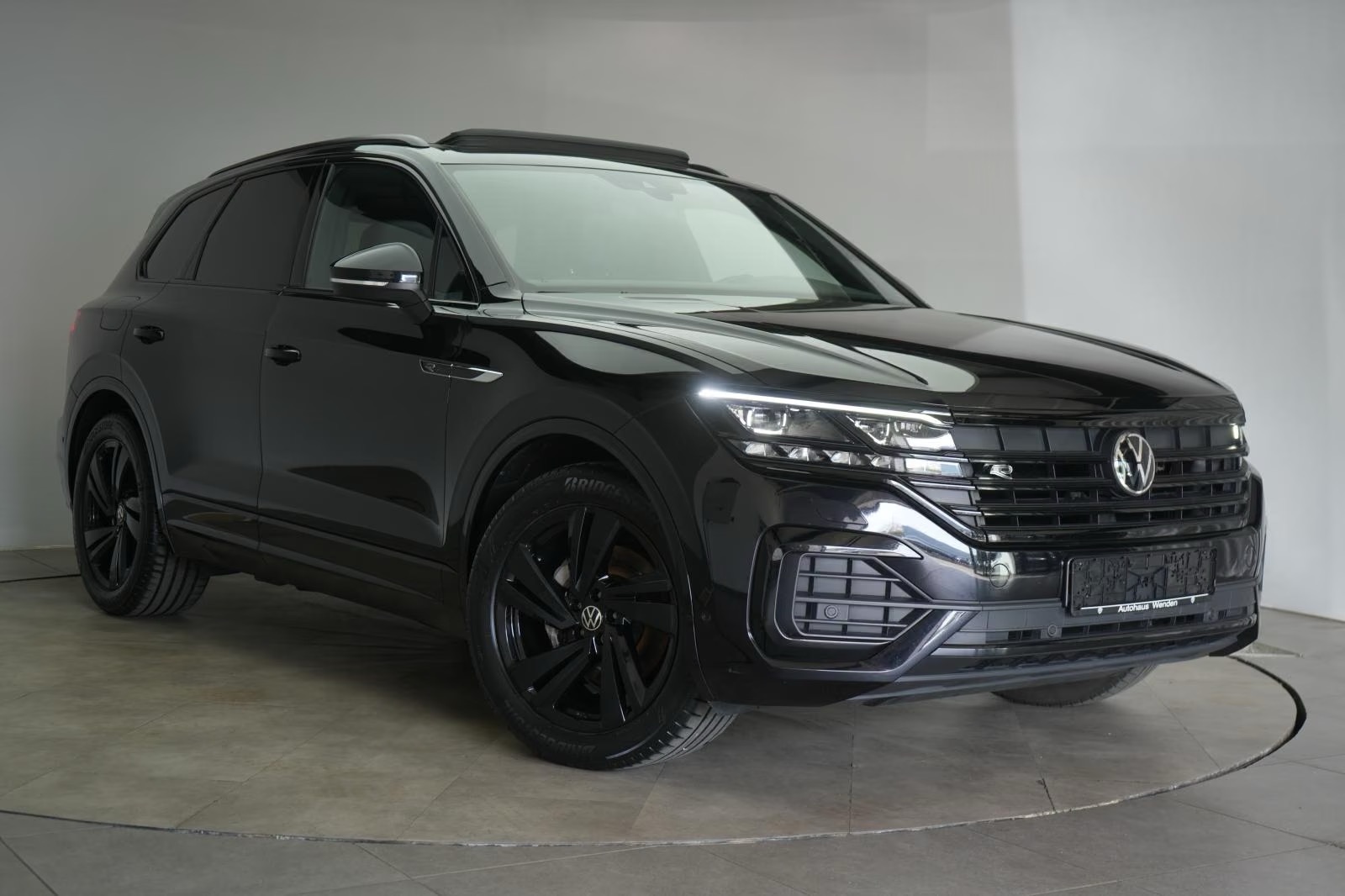 Volkswagen Touareg 3.0 V6 TDI 4Motion R-Line  – fotka 2