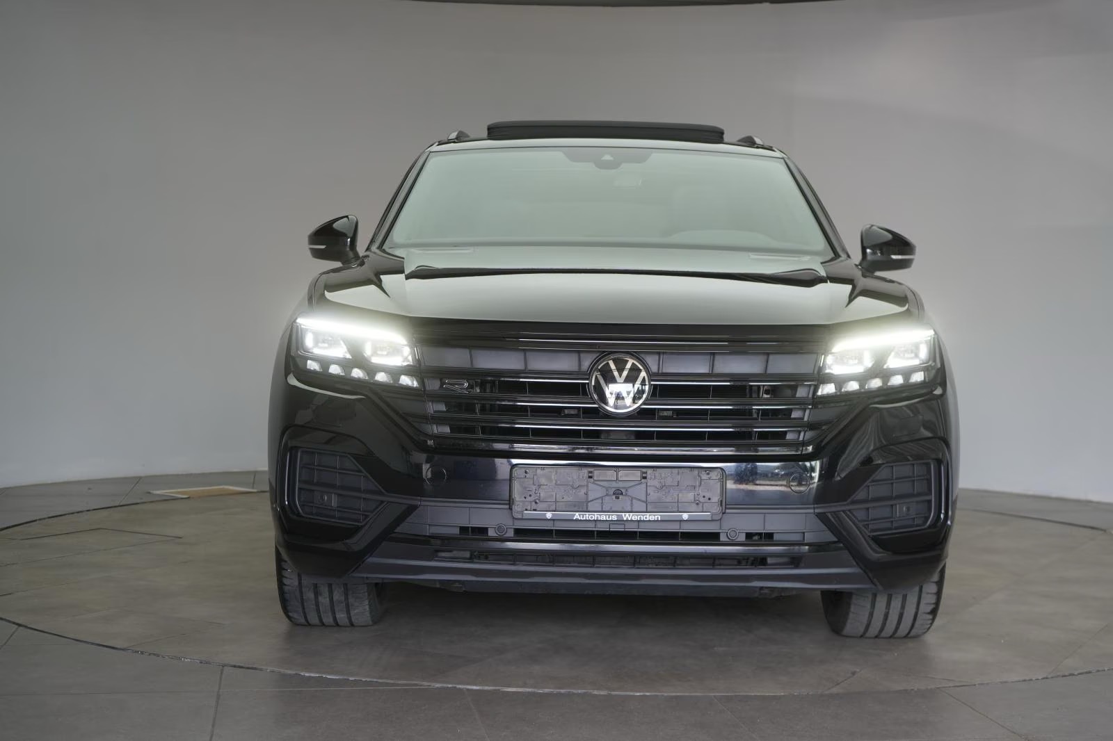 Volkswagen Touareg 3.0 V6 TDI 4Motion R-Line  – fotka 4
