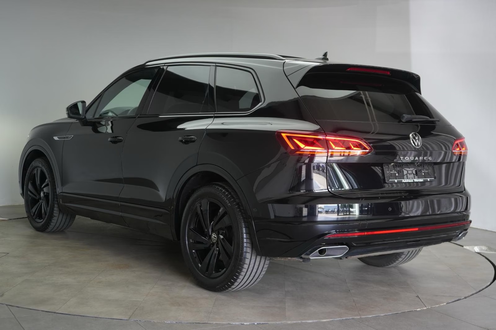 Volkswagen Touareg 3.0 V6 TDI 4Motion R-Line  – fotka 5