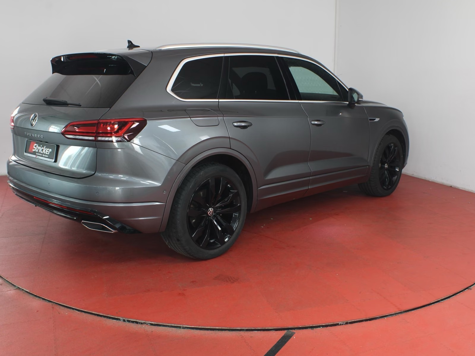Volkswagen Touareg R-Line 3.0TDI – fotka 7