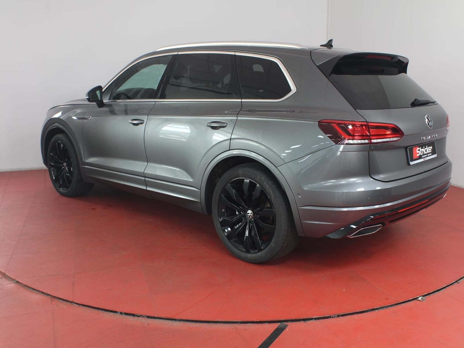 Volkswagen Touareg R-Line 3.0TDI – fotka 10
