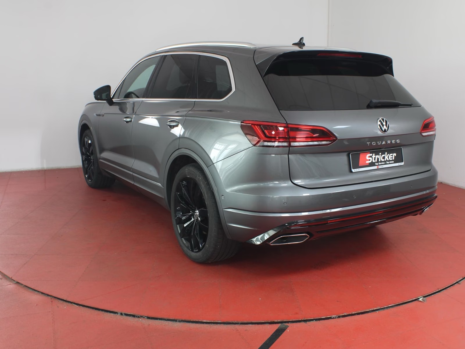 Volkswagen Touareg R-Line 3.0TDI – fotka 12