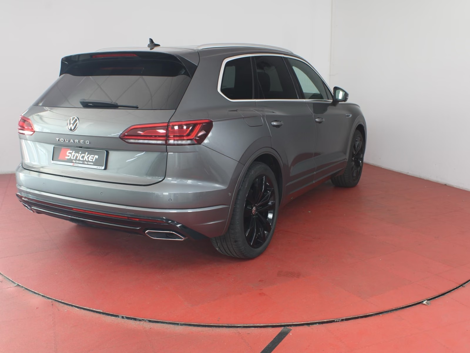 Volkswagen Touareg R-Line 3.0TDI – fotka 13