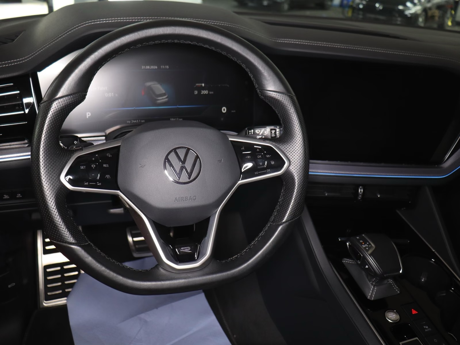 Volkswagen Touareg R-Line 3.0TDI – fotka 17