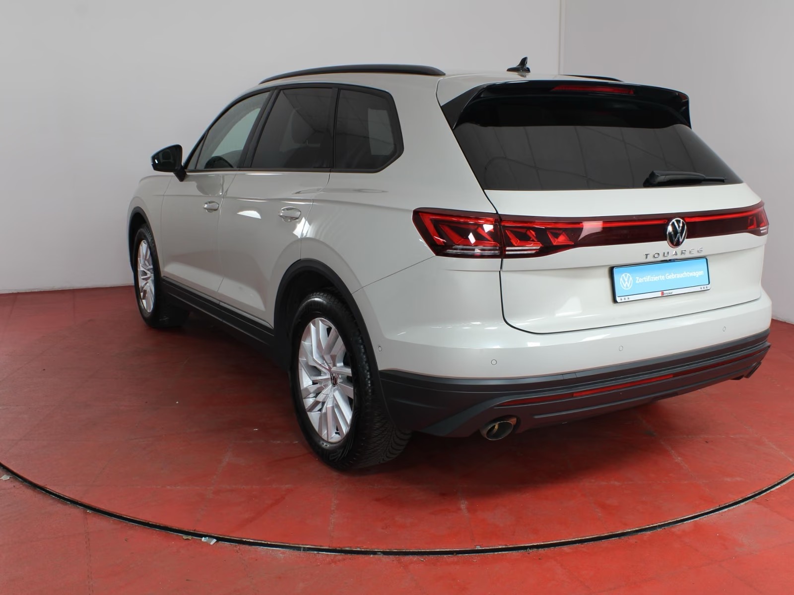 Volkswagen Touareg 3.0TDI – fotka 11