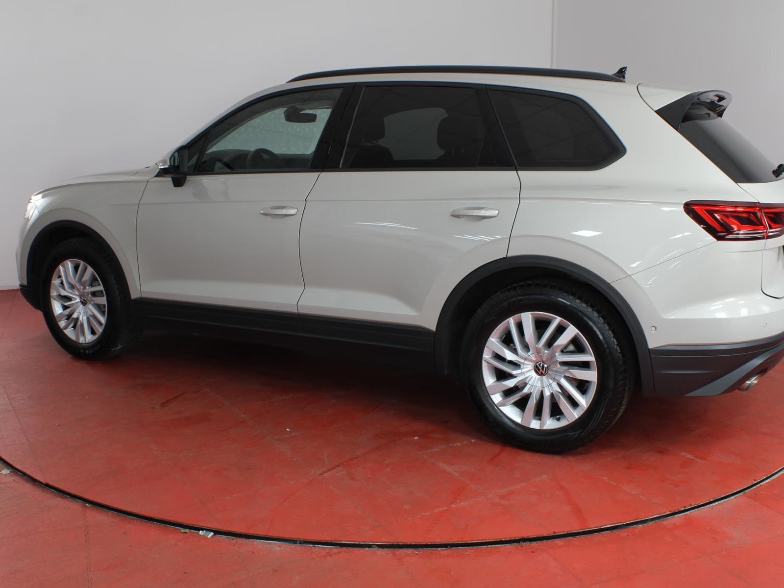 Volkswagen Touareg 3.0TDI – fotka 13