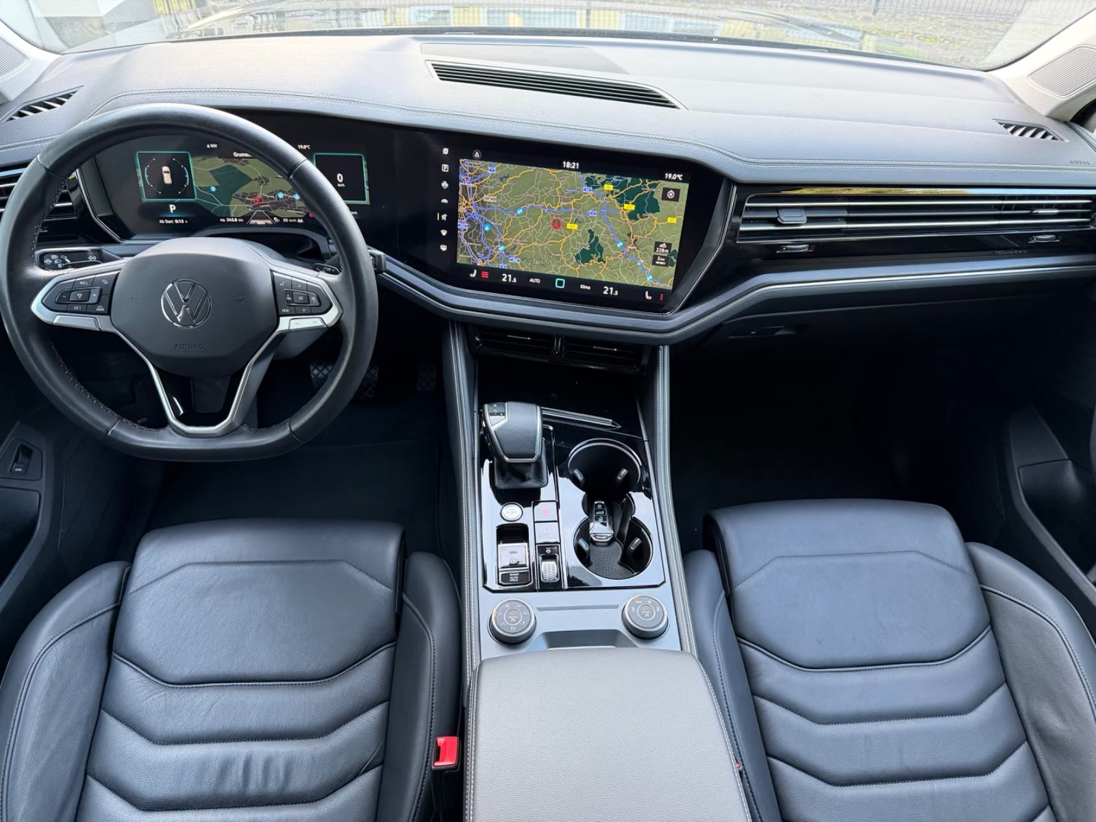 Volkswagen Touareg 3.0 TDI 4Motion – fotka 13