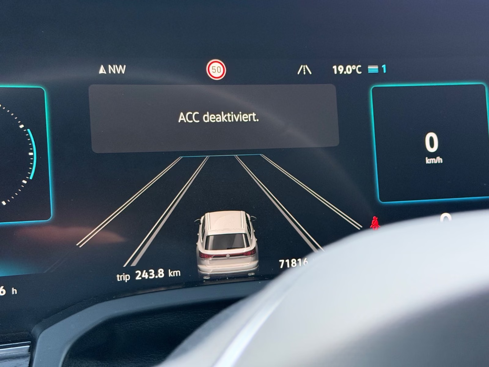 Volkswagen Touareg 3.0 TDI 4Motion – fotka 17