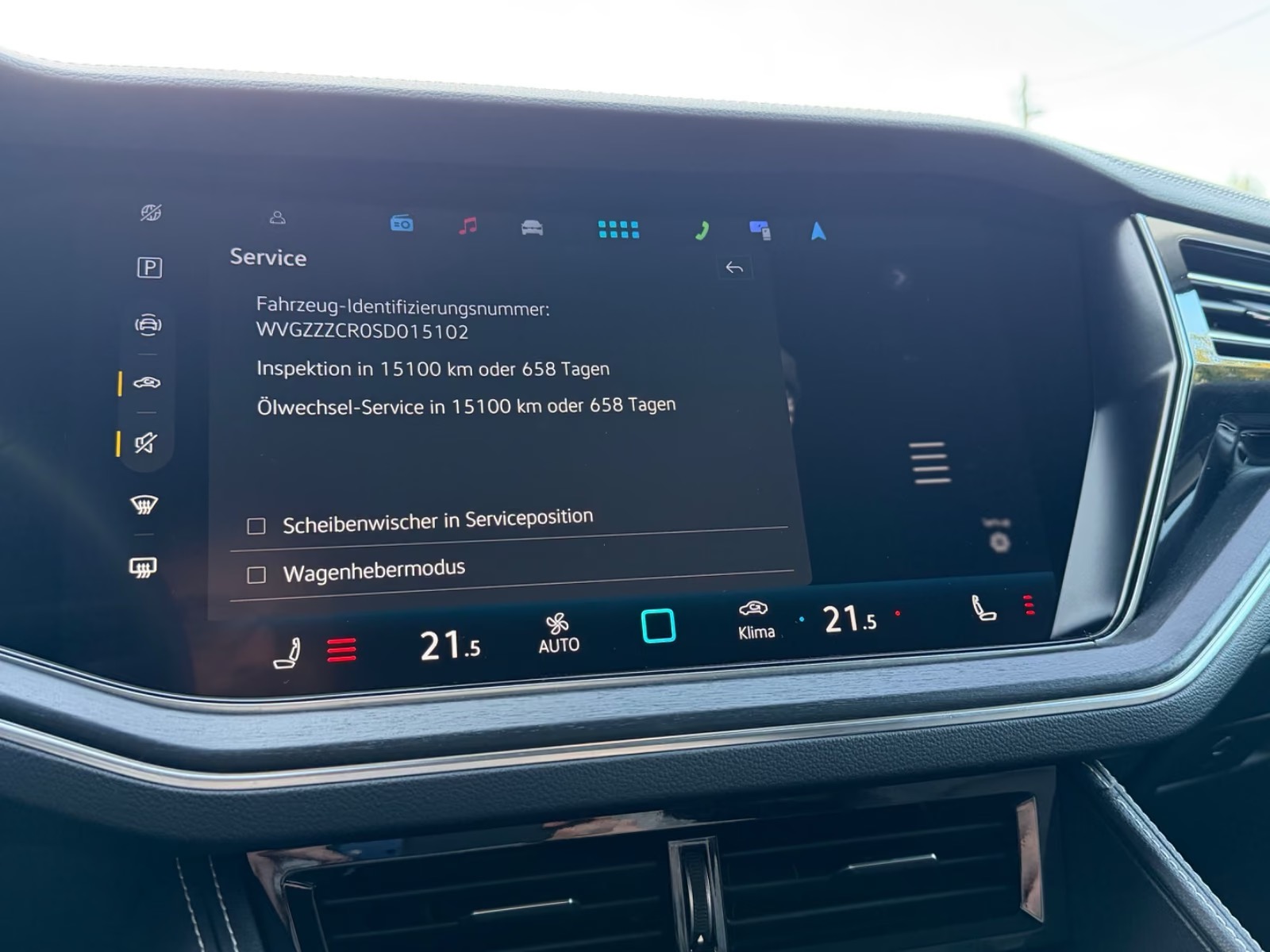 Volkswagen Touareg 3.0 TDI 4Motion – fotka 30
