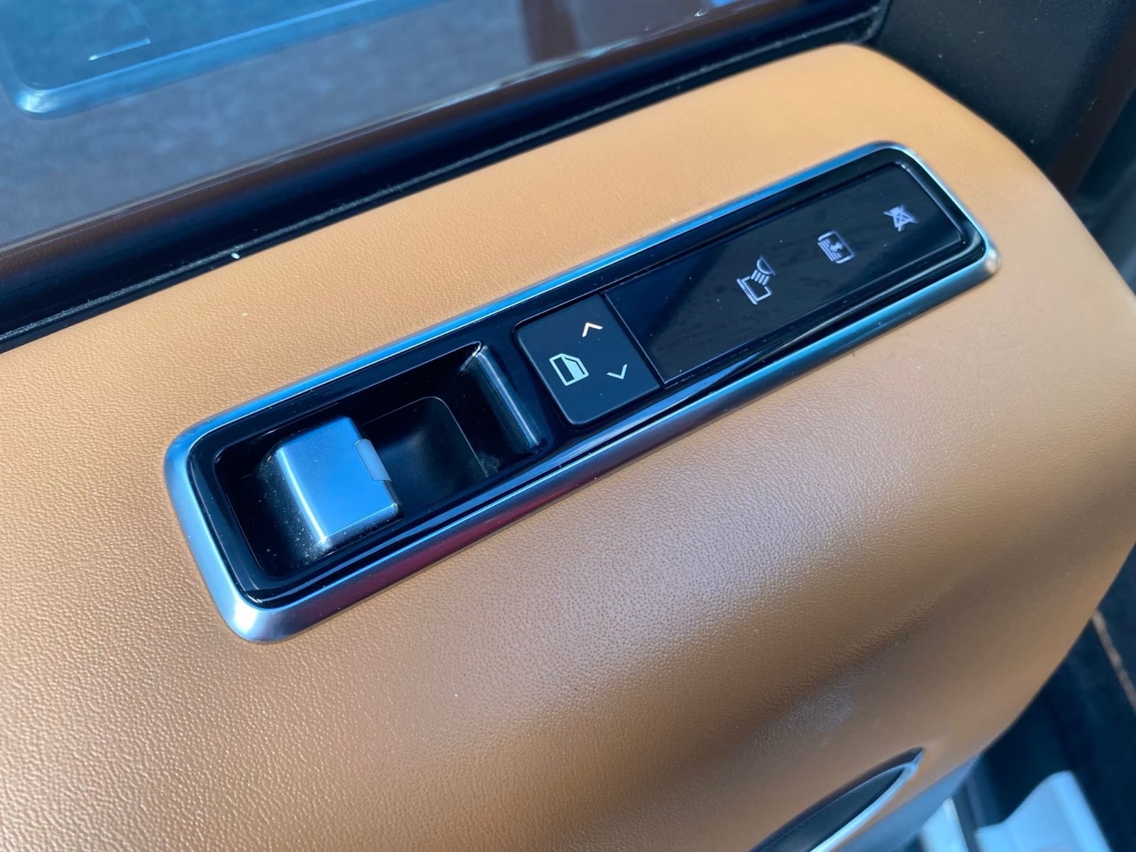 Land Rover Range Rover Autobiography – fotka 20