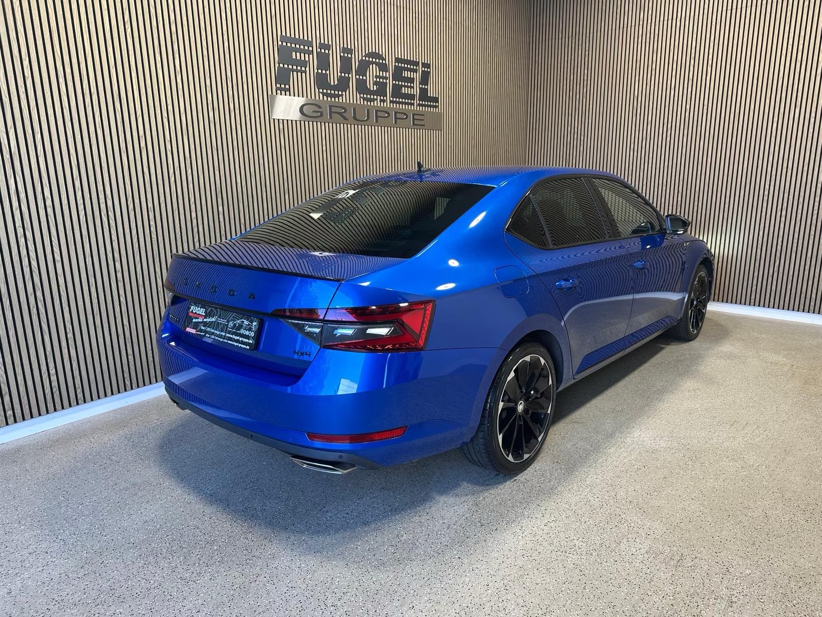 Skoda Superb 2.0 TSI SPORTLINE 4x4 – fotka 3