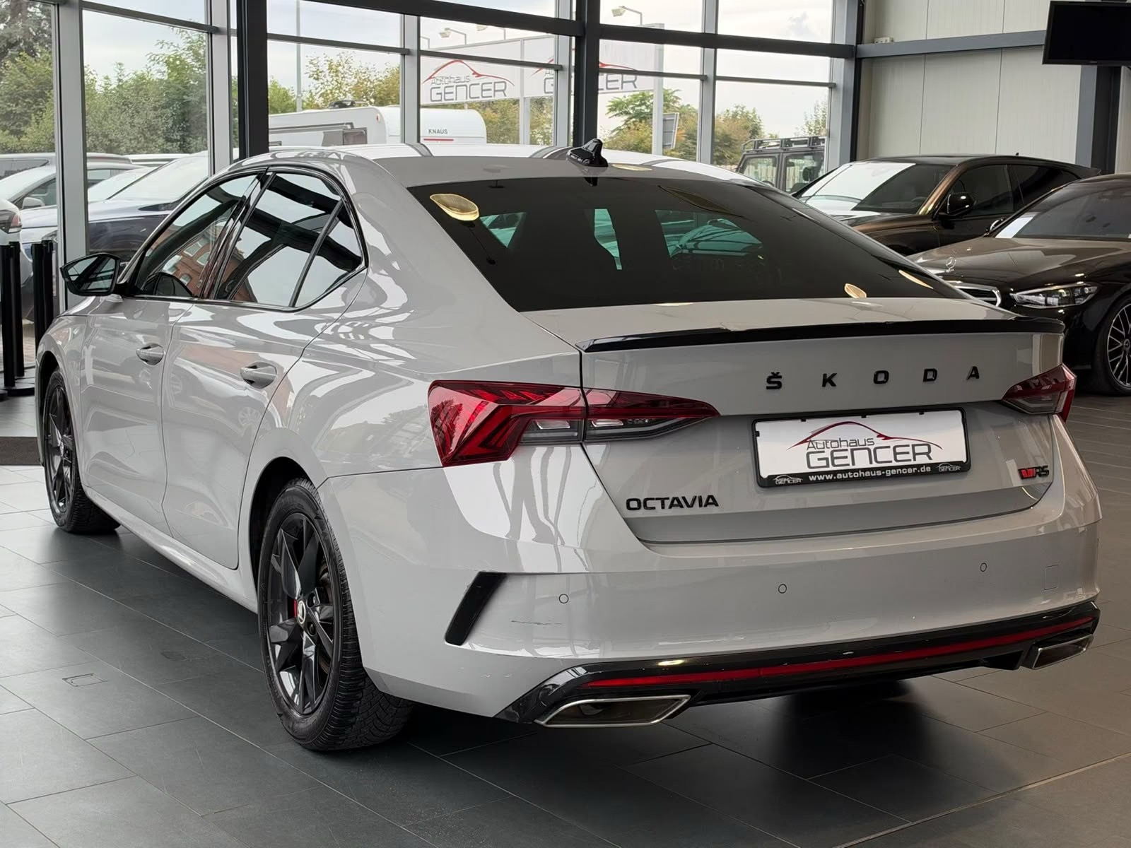 Skoda Octavia Lim. RS First 2.0TSI – fotka 5