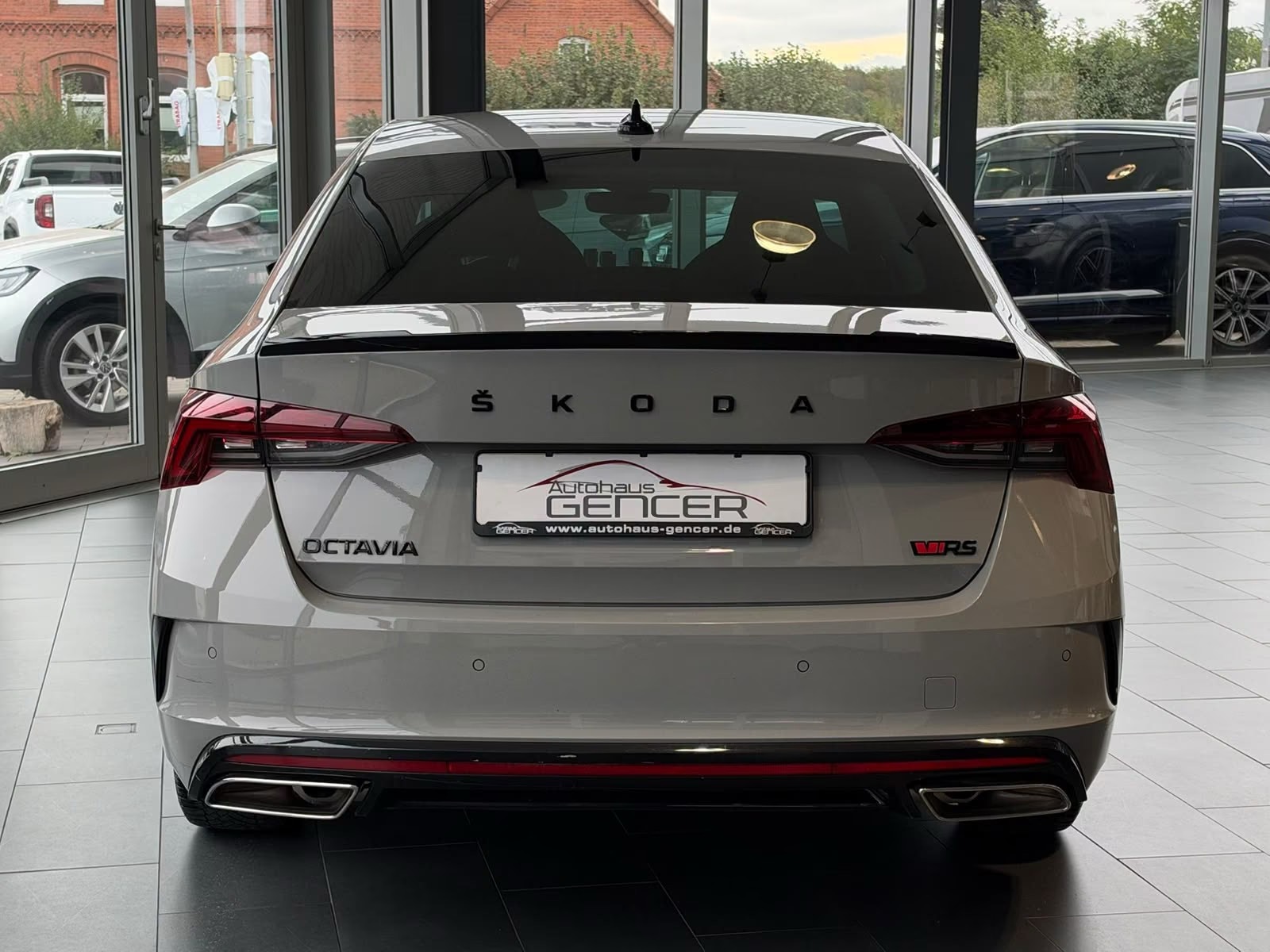 Skoda Octavia Lim. RS First 2.0TSI – fotka 6
