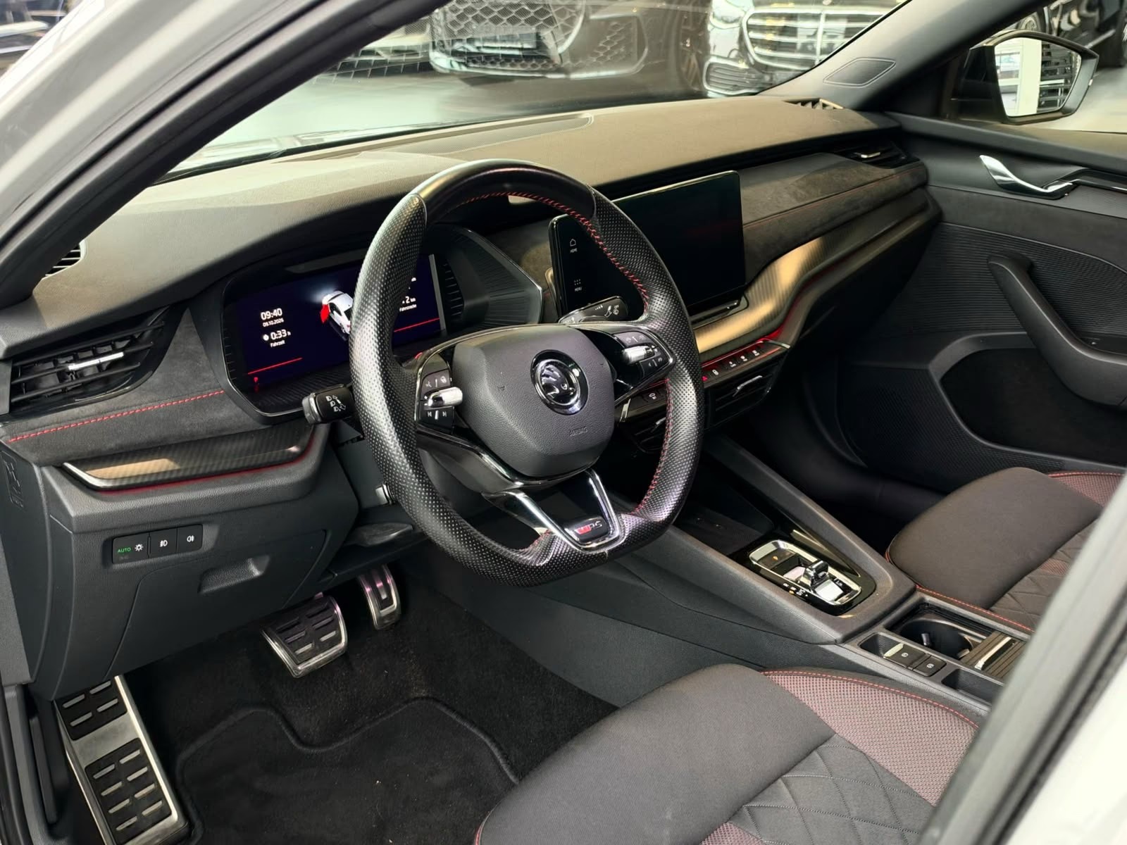 Skoda Octavia Lim. RS First 2.0TSI – fotka 8
