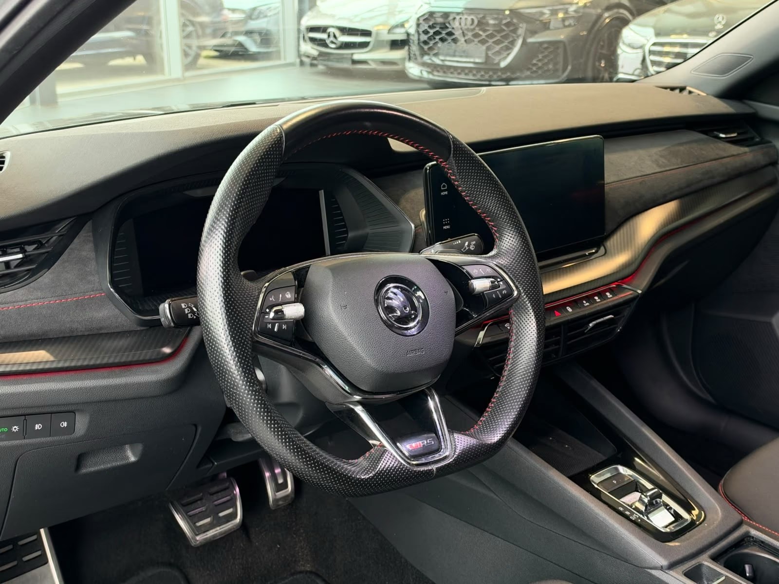 Skoda Octavia Lim. RS First 2.0TSI – fotka 9