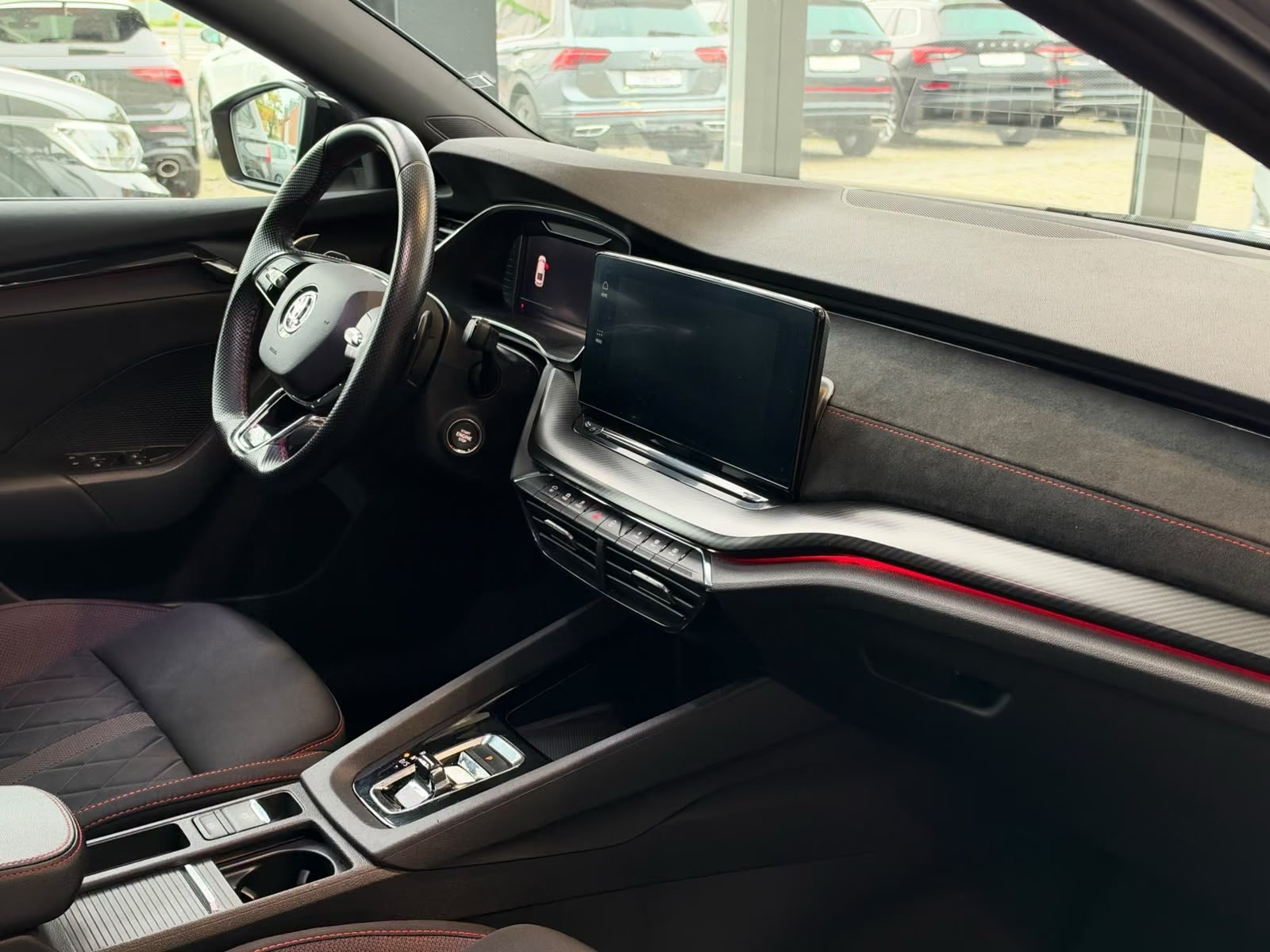 Skoda Octavia Lim. RS First 2.0TSI – fotka 11