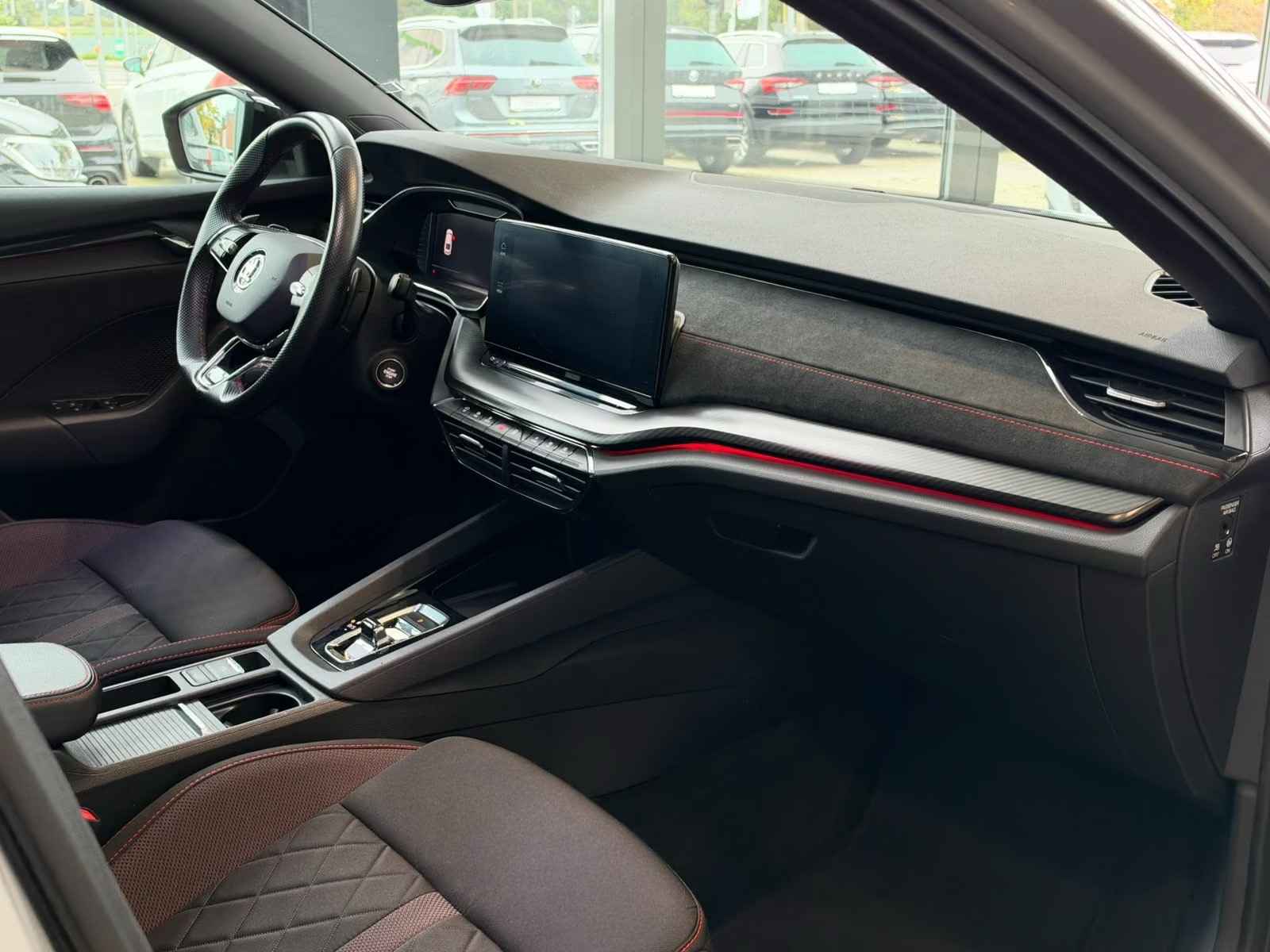 Skoda Octavia Lim. RS First 2.0TSI – fotka 12