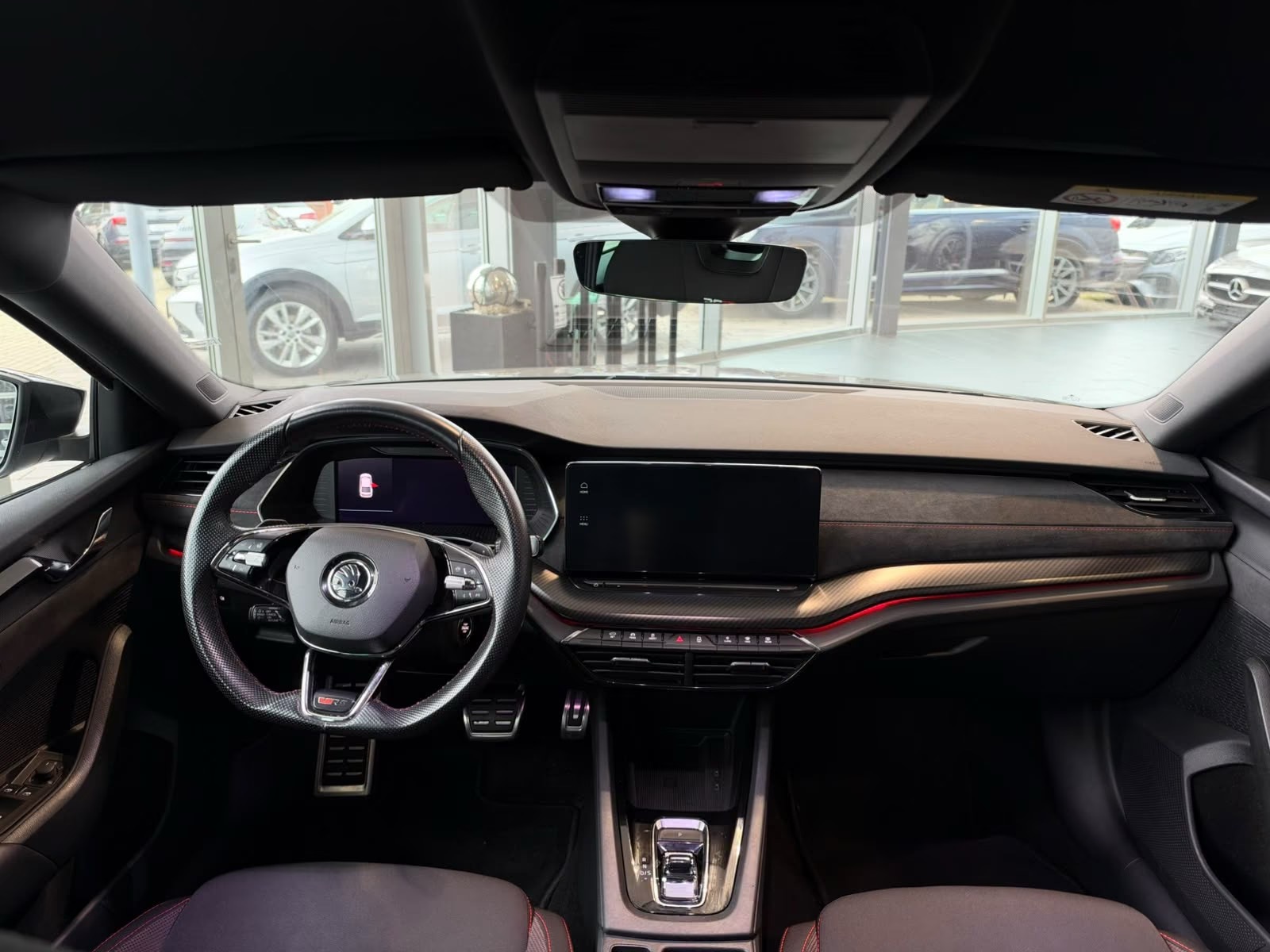 Skoda Octavia Lim. RS First 2.0TSI – fotka 13