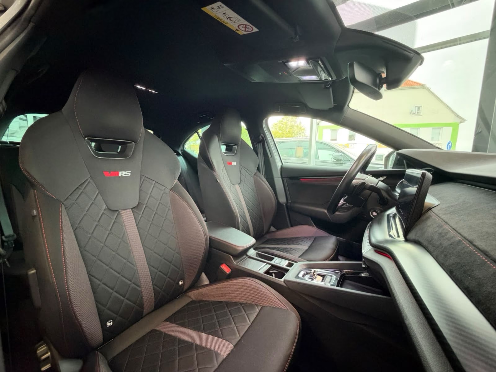 Skoda Octavia Lim. RS First 2.0TSI – fotka 16