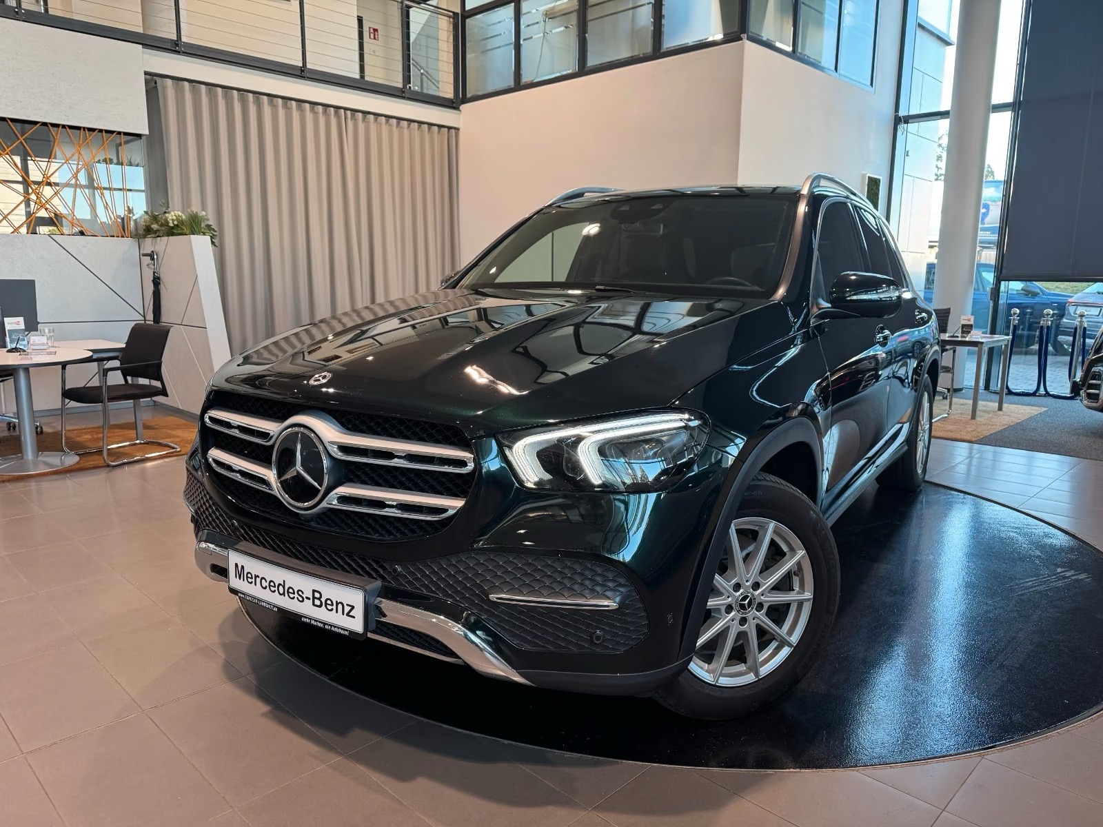 Mercedes-Benz GLE 300d 4Matic Airmatic – fotka 3
