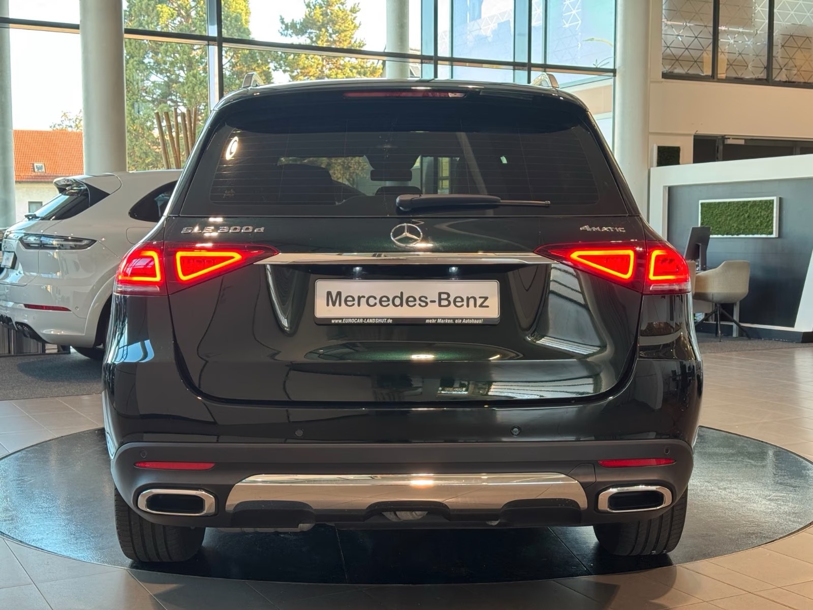 Mercedes-Benz GLE 300d 4Matic Airmatic – fotka 5