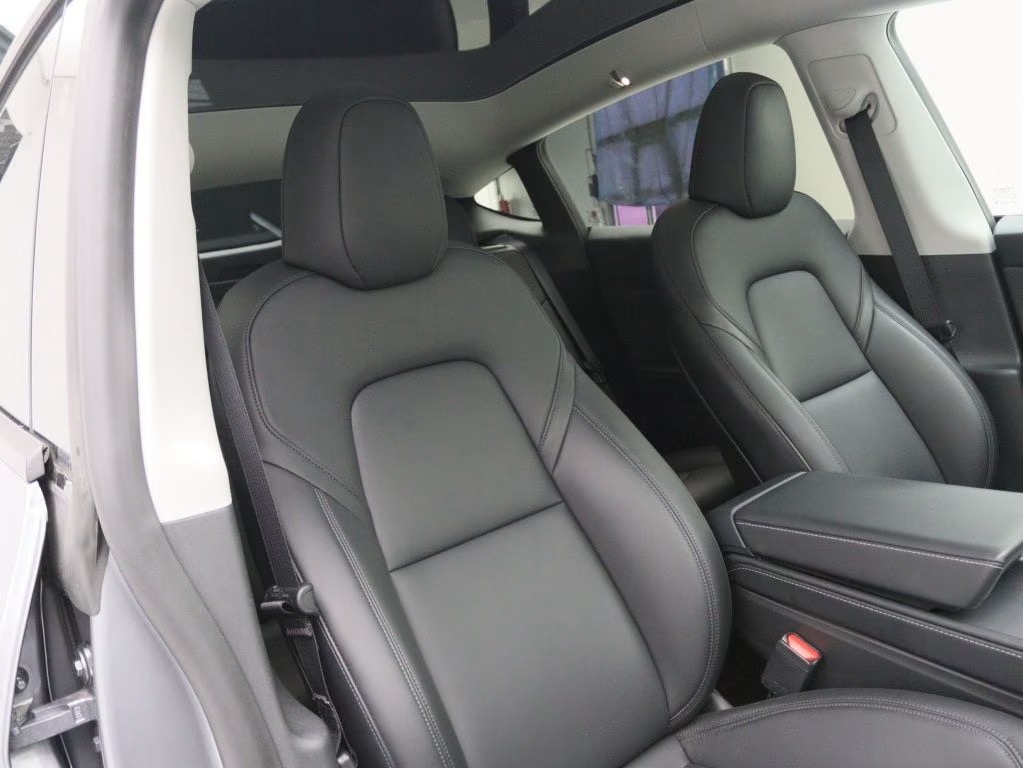 Tesla Model Y Tesla Model Y Long Range AWD 75kWh  – fotka 10