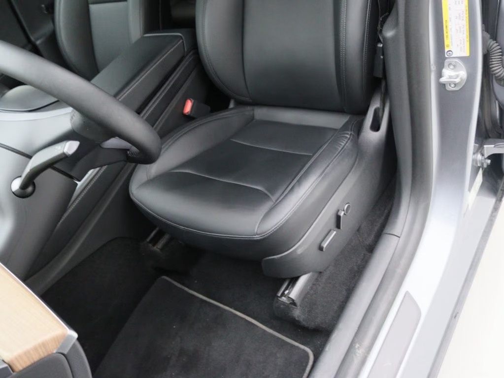 Tesla Model Y Tesla Model Y Long Range AWD 75kWh  – fotka 11