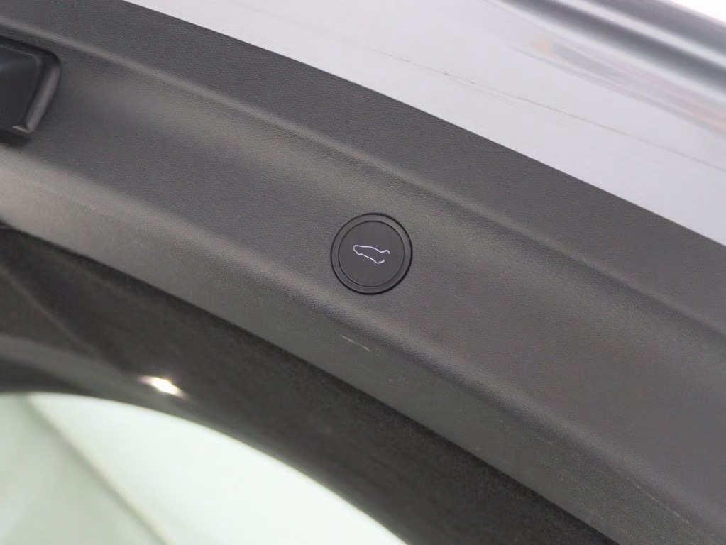 Tesla Model Y Tesla Model Y Long Range AWD 75kWh  – fotka 18