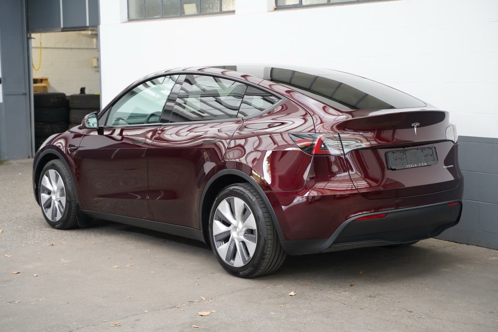 Tesla Model Y Long Range AWD – fotka 3