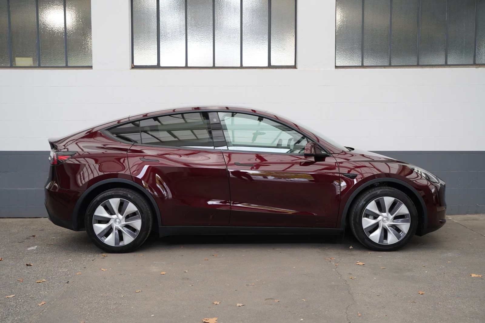 Tesla Model Y Long Range AWD – fotka 7