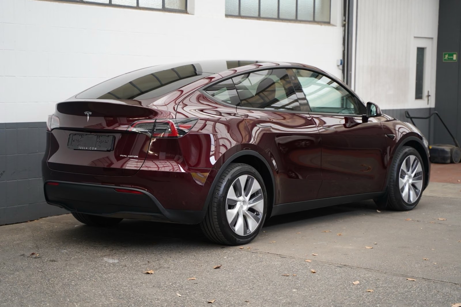 Tesla Model Y Long Range AWD – fotka 8