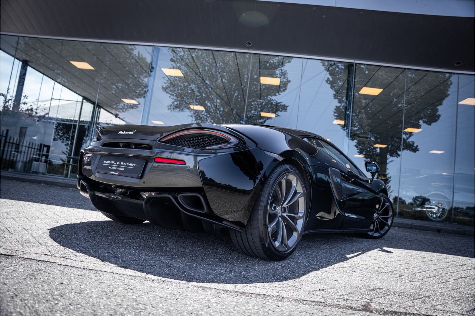 McLaren 540C – fotka 5