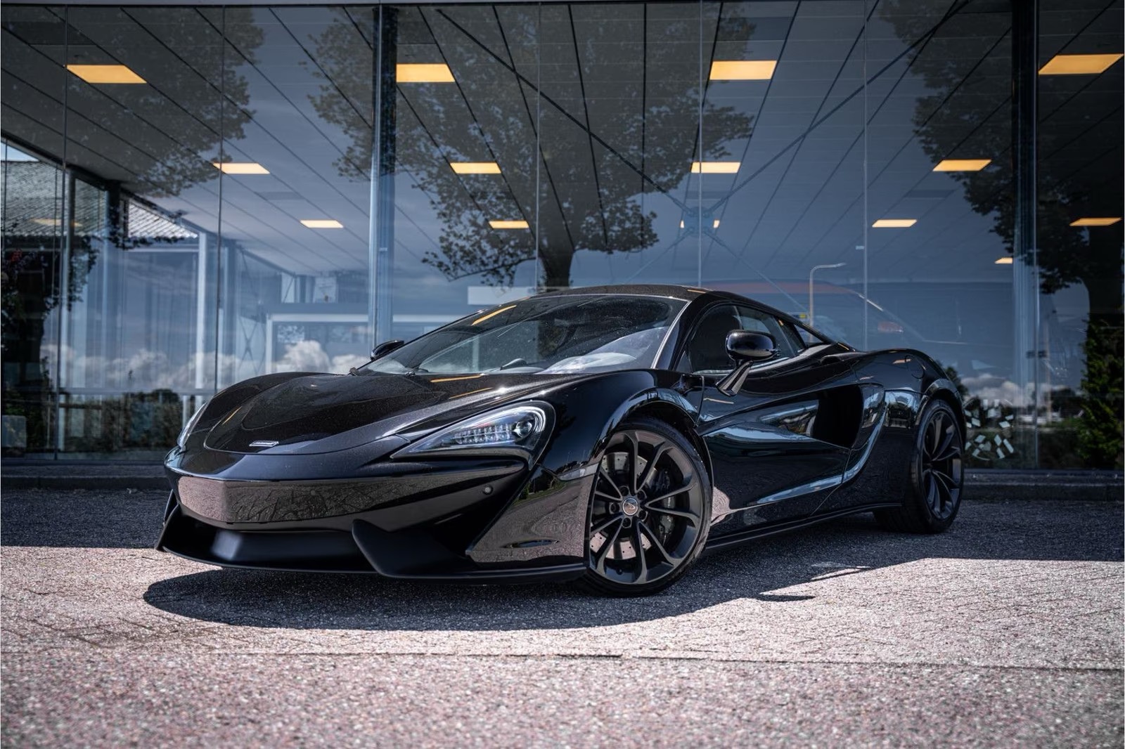 McLaren 540C – fotka 6
