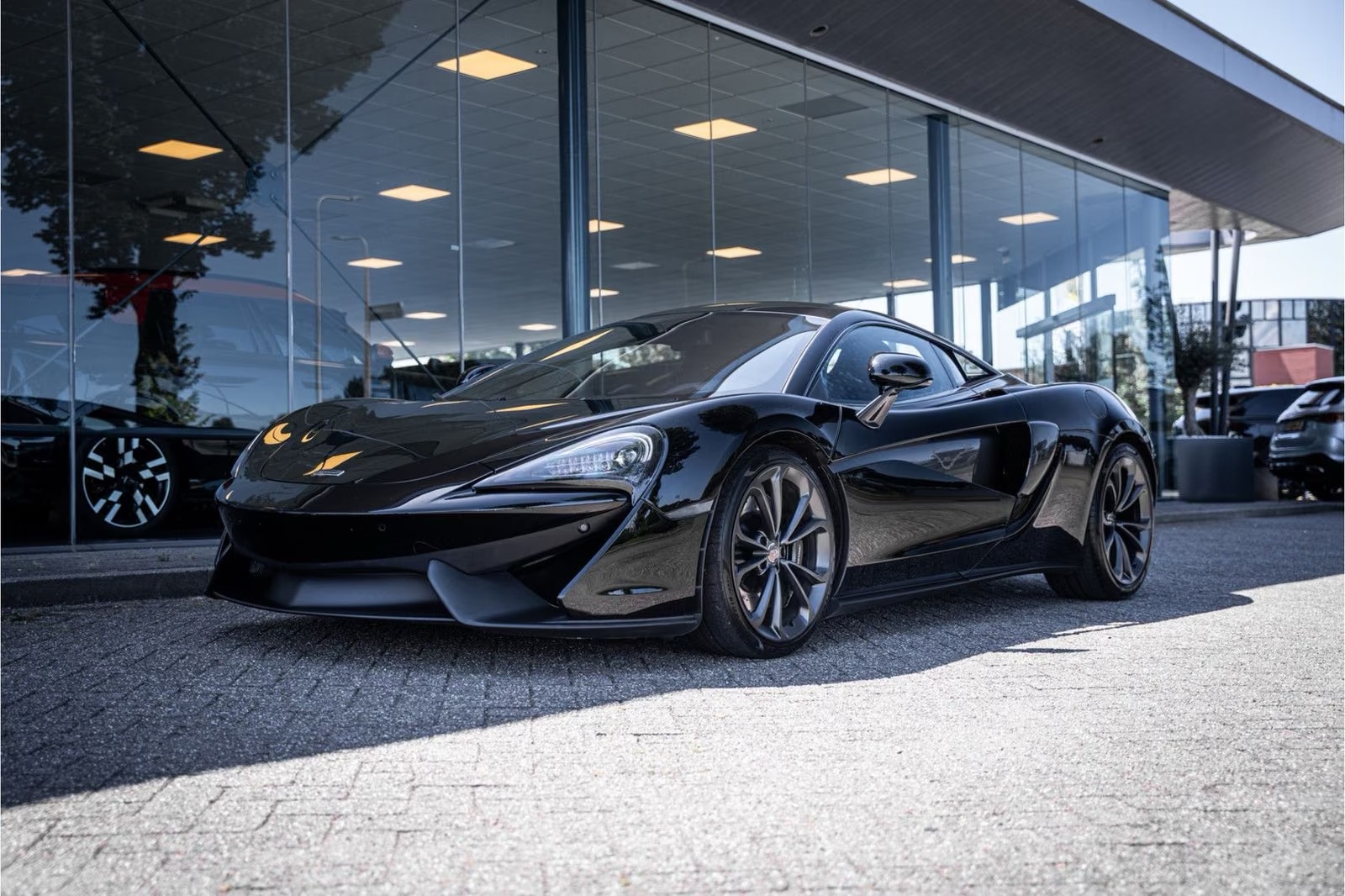 McLaren 540C – fotka 7