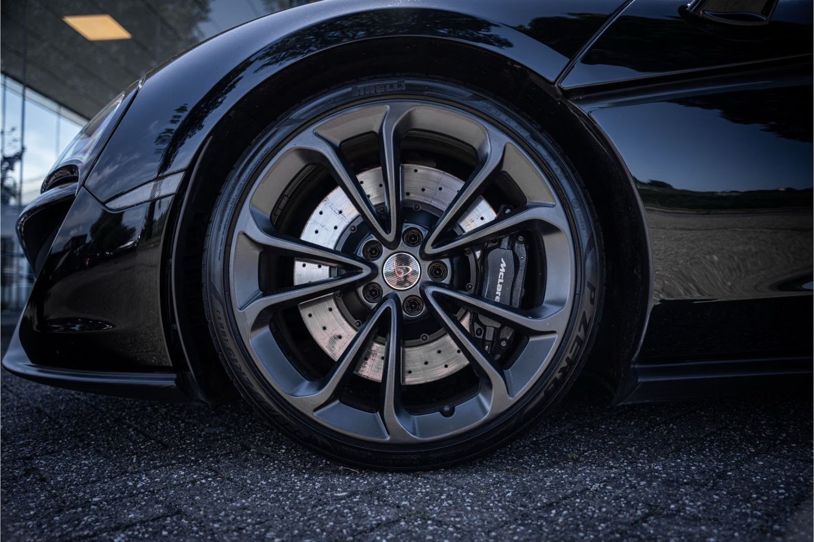 McLaren 540C – fotka 17