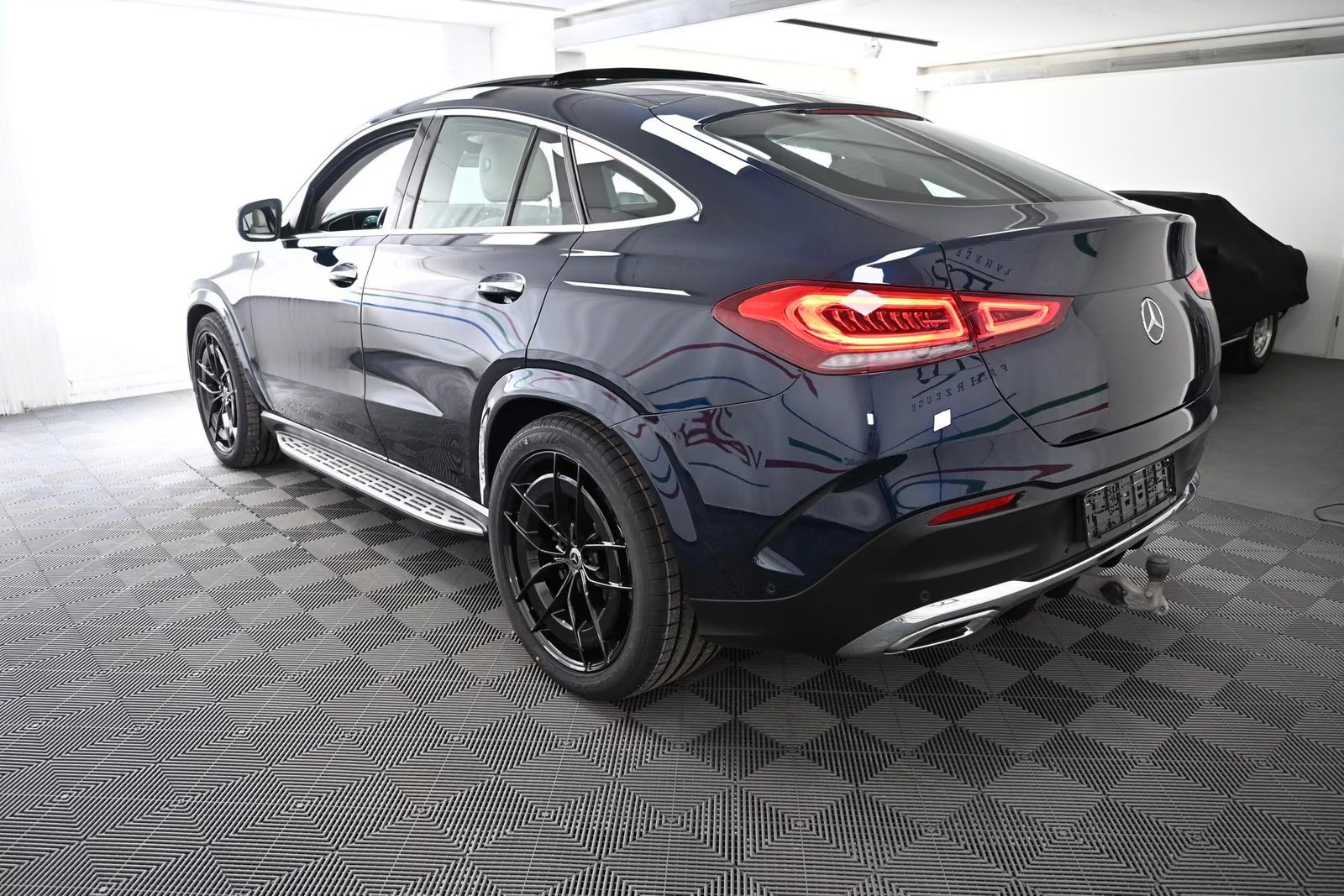 Mercedes-Benz GLE 400 d 4Matic Coupe AMG Line – fotka 5