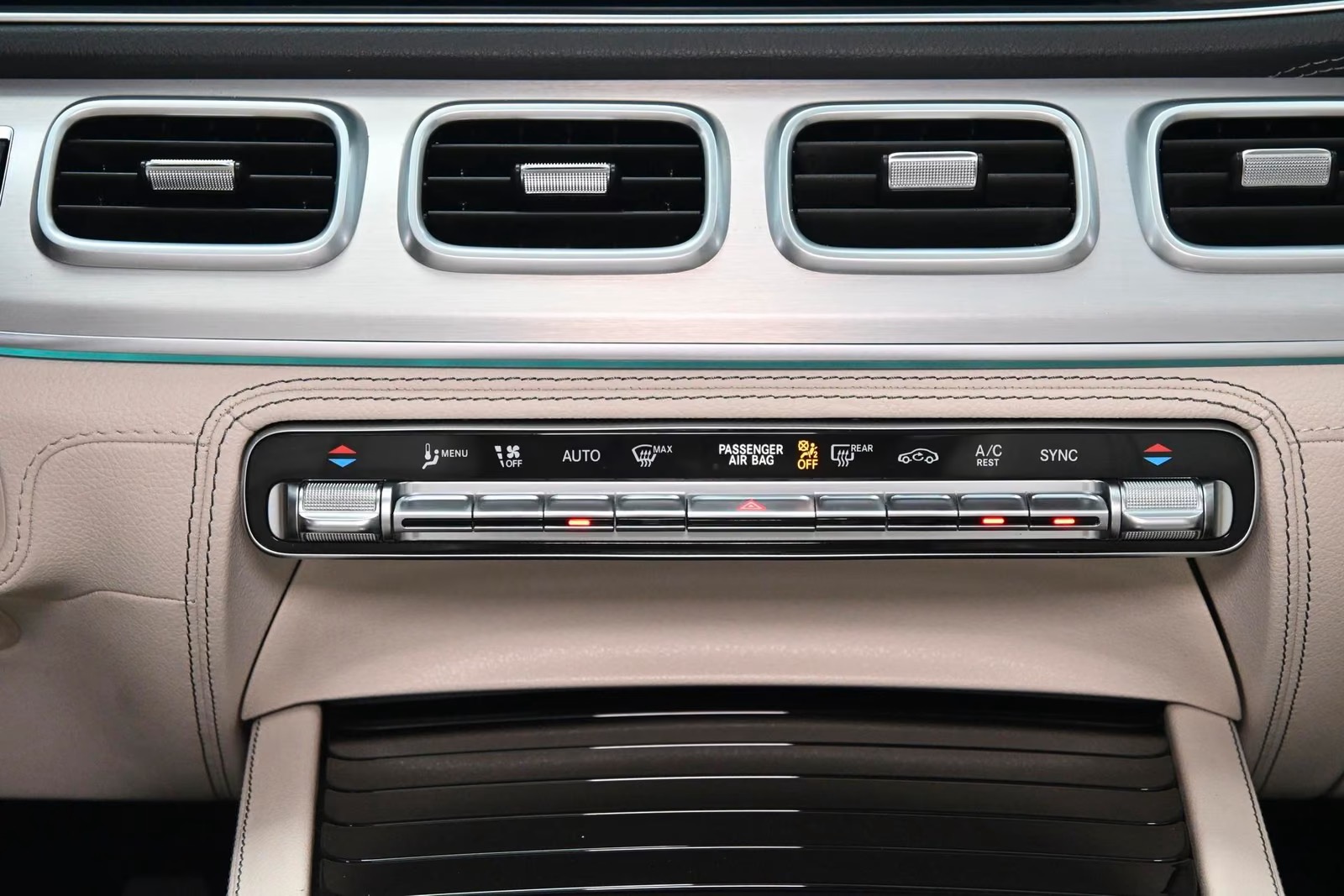 Mercedes-Benz GLE 400 d 4Matic Coupe AMG Line – fotka 16