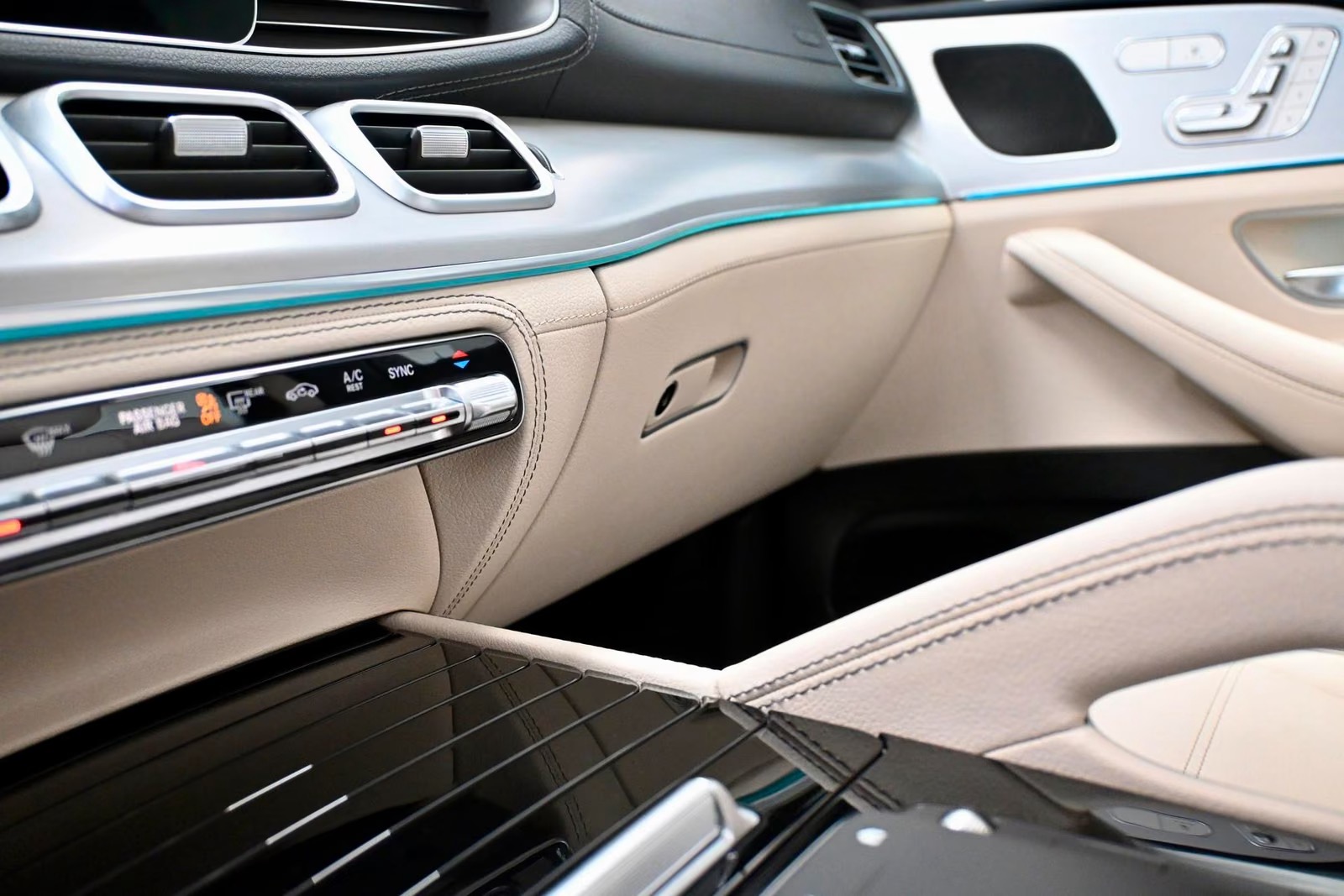 Mercedes-Benz GLE 400 d 4Matic Coupe AMG Line – fotka 21