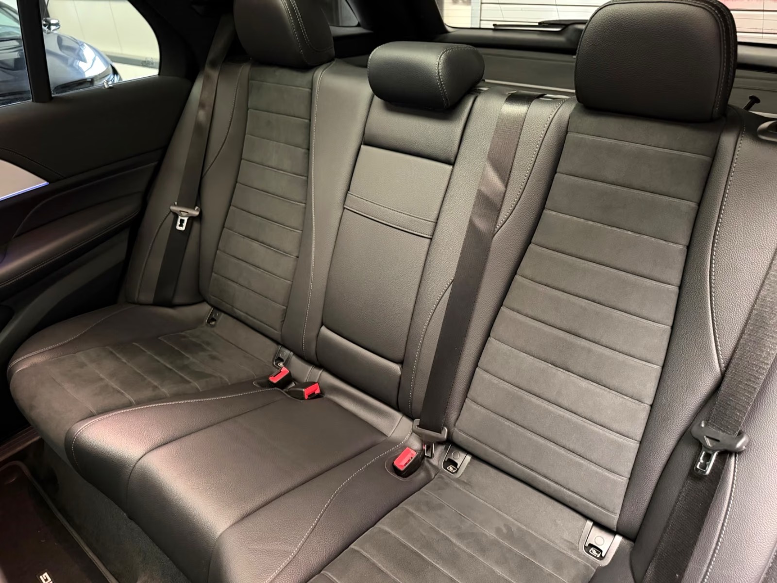 Mercedes-Benz GLE 350 d 4Matic AMG – fotka 16