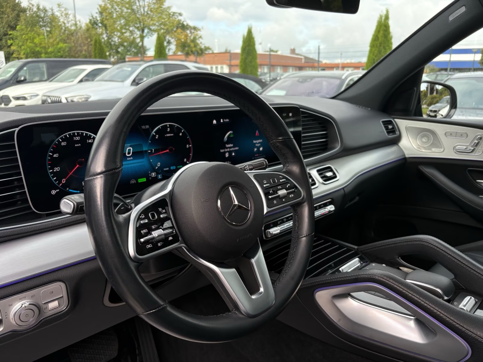 Mercedes-Benz GLE 300d +AMG Line – fotka 11