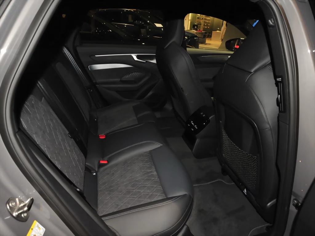Audi A6 Allroad e-hybrid quattro  – fotka 7
