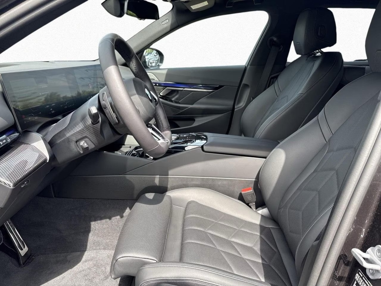 BMW 540d xDrive Touring M SPORT – fotka 6