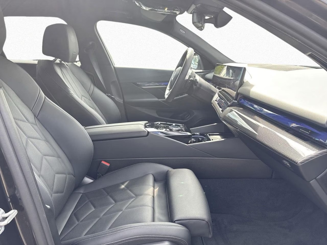 BMW 540d xDrive Touring M SPORT – fotka 7