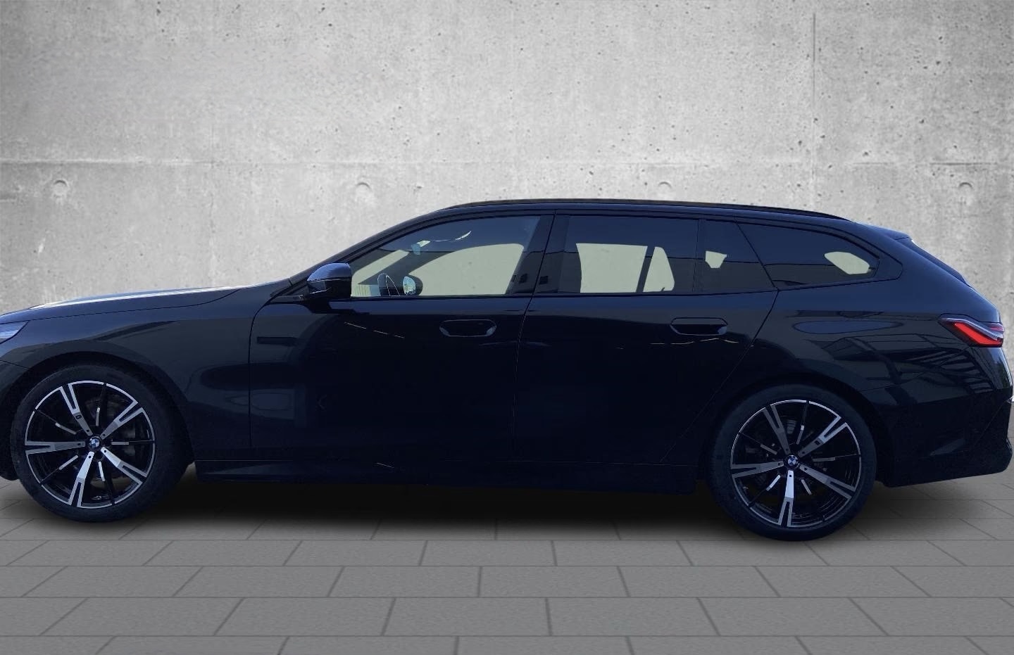 BMW 540 d xDrive Touring M Sport – fotka 3