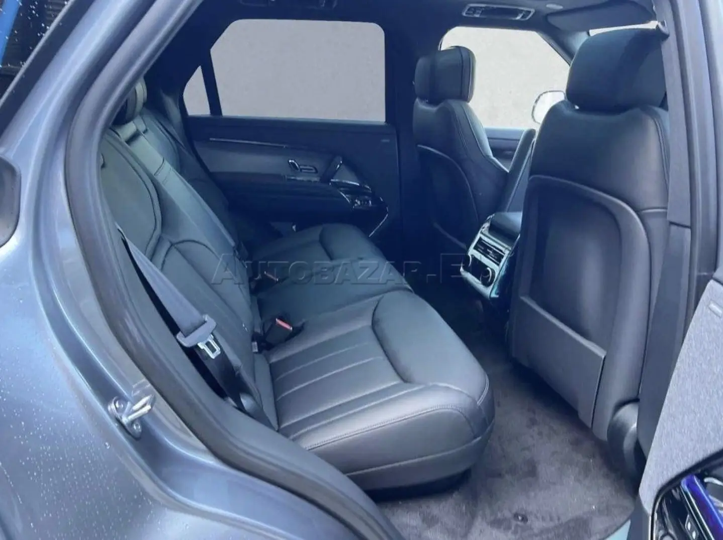 Land Rover Range Rover Sport 3.0 I6 D300 MHEV Dynamic HSE AWD A/T – fotka 2